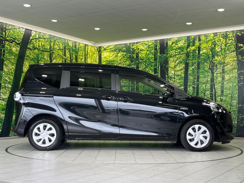 2015 Toyota Sienta DAA-NHP170G (UW-6aa0cfe944987)[6]