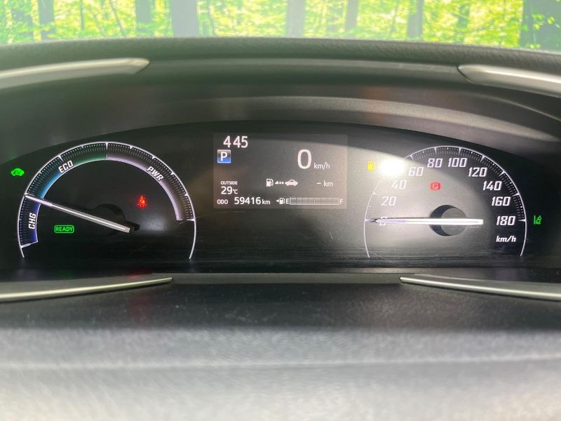 2015 Toyota Sienta DAA-NHP170G (UW-6aa0cfeaa8f14)[27]