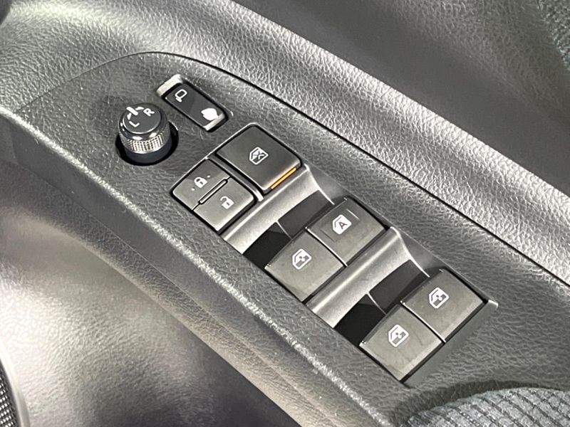 2017 Toyota Sienta DBA-NSP170G (UW-6aa0cff56e84f)[7]