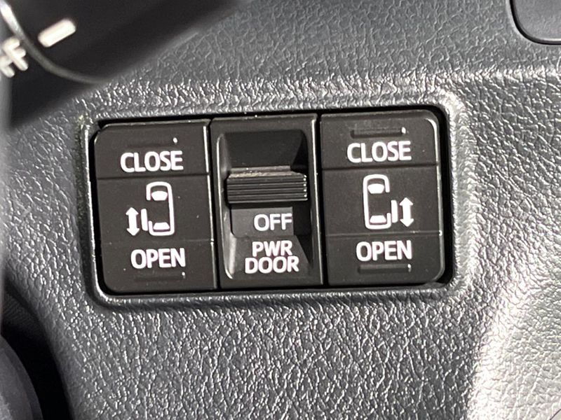 2017 Toyota Sienta DBA-NSP170G (UW-6aa0cff56e84f)[9]