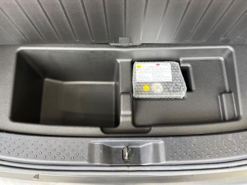 2019 Toyota Sienta DBA-NSP170G (UW-6aa0cff8275d7)[28]