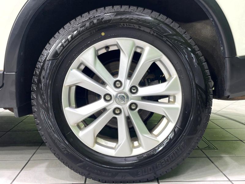 2015 Nissan X-Trail DBA-NT32 (UW-6aa0cfff40404)[14]