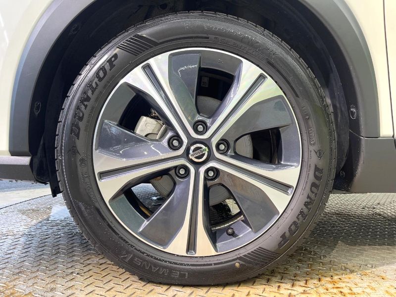 2020 Nissan Kicks 6AA-P15 (UW-6aa0d002853e4)[23]