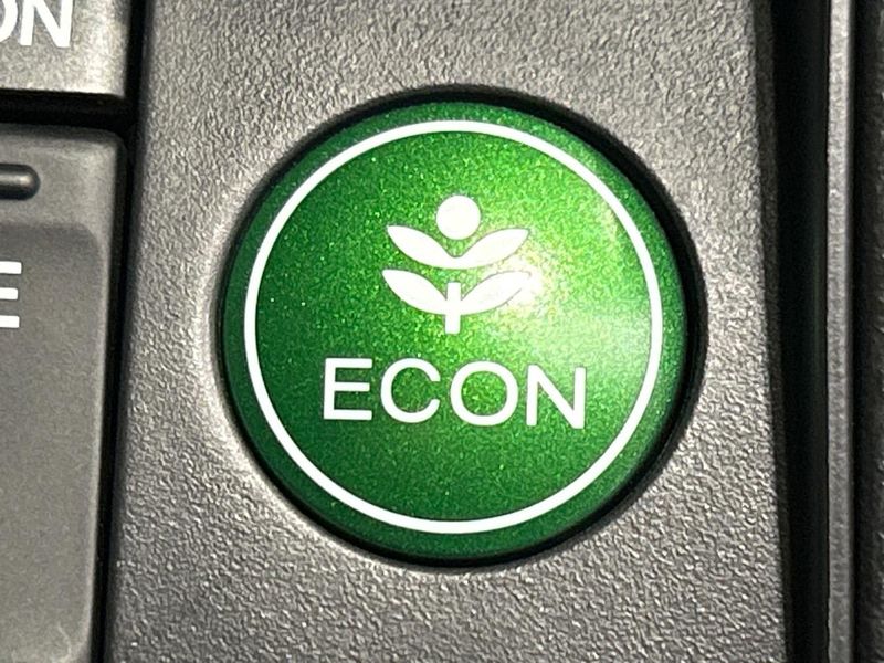2015 Honda Odyssey DBA-RC2 (UW-6aa0d006865bf)[19]