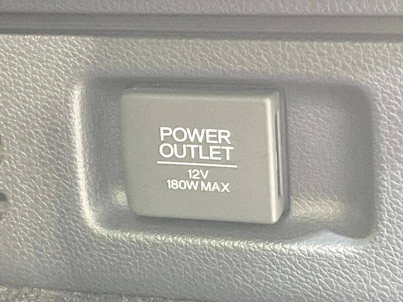 2015 Honda Vezel DAA-RU3 (UW-6aa0d016cde9e)[27]