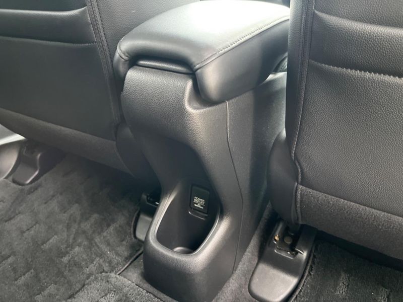 2016 Honda Vezel DAA-RU3 (UW-6aa0d017a0c2b)[22]