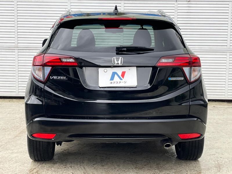 2016 Honda Vezel DAA-RU3 (UW-6aa0d017a0c2b)[28]