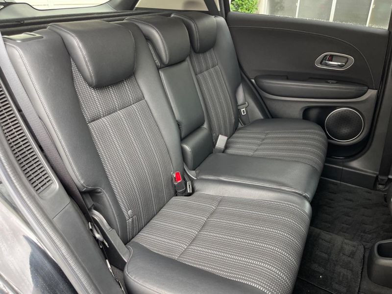 2016 Honda Vezel DAA-RU3 (UW-6aa0d017a0c2b)[20]