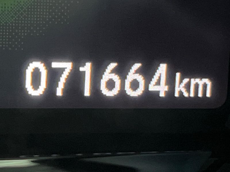 2016 Honda Vezel DAA-RU3 (UW-6aa0d017a0c2b)[2]