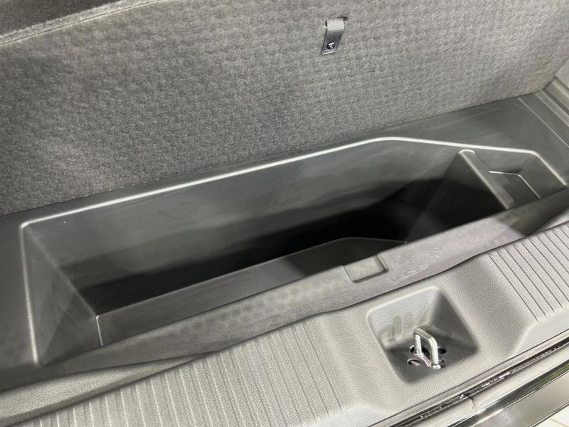2021 Honda Vezel 6AA-RV5 (UW-6aa0d01f6d78f)[20]