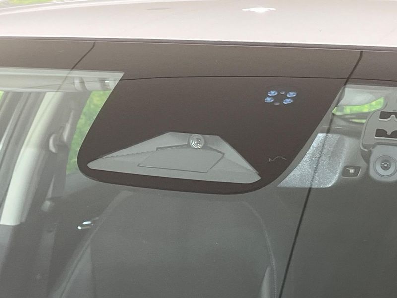 2022 Honda Vezel 6AA-RV5 (UW-6aa0d021b9937)[20]