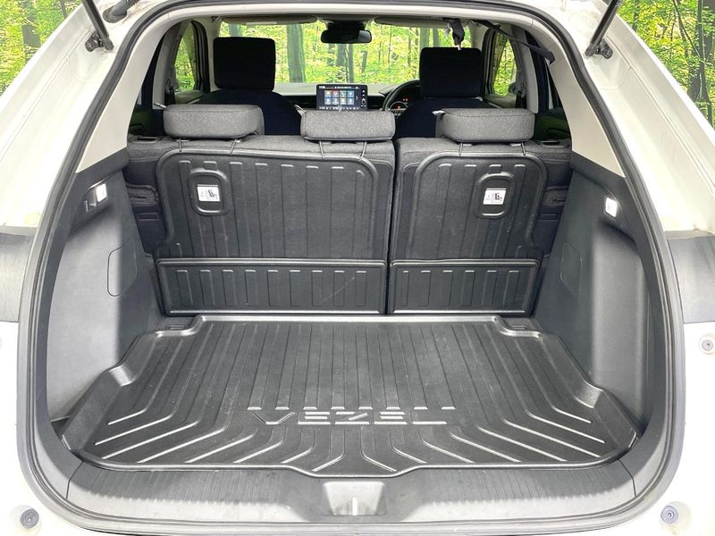2023 Honda Vezel 6AA-RV5 (UW-6aa0d022b8c33)[25]