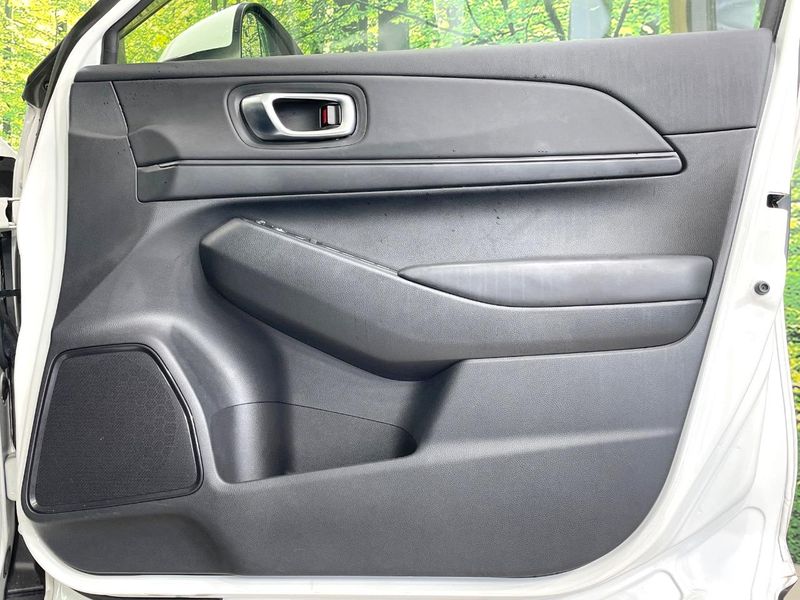 2023 Honda Vezel 6AA-RV5 (UW-6aa0d022b8c33)[24]