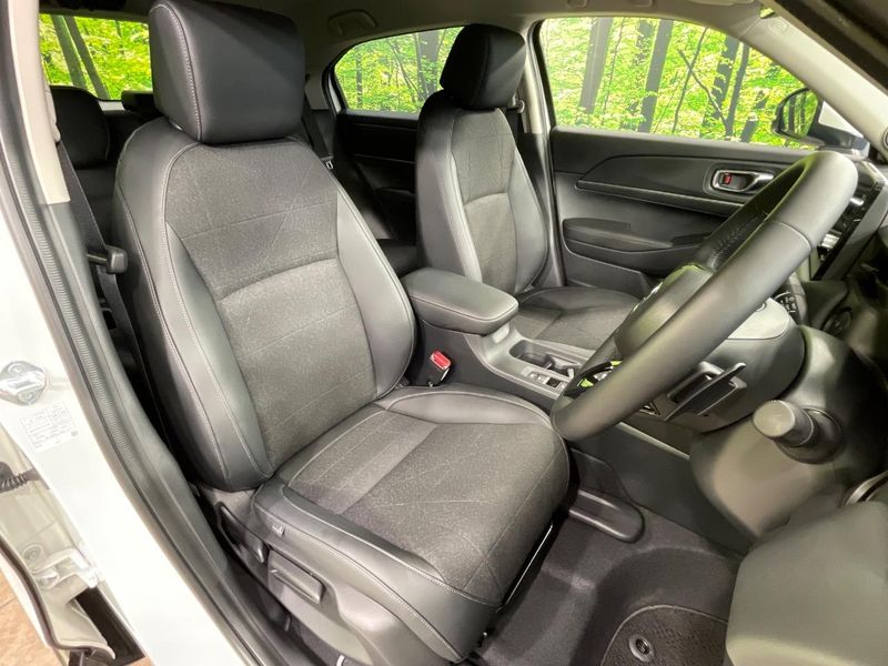 2025 Honda Vezel 6AA-RV5 (UW-6aa0d02a5eb88)[20]