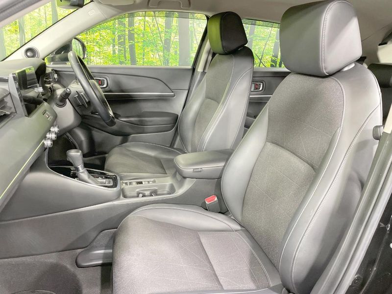 2021 Honda Vezel 6AA-RV6 (UW-6aa0d02c44e5c)[26]