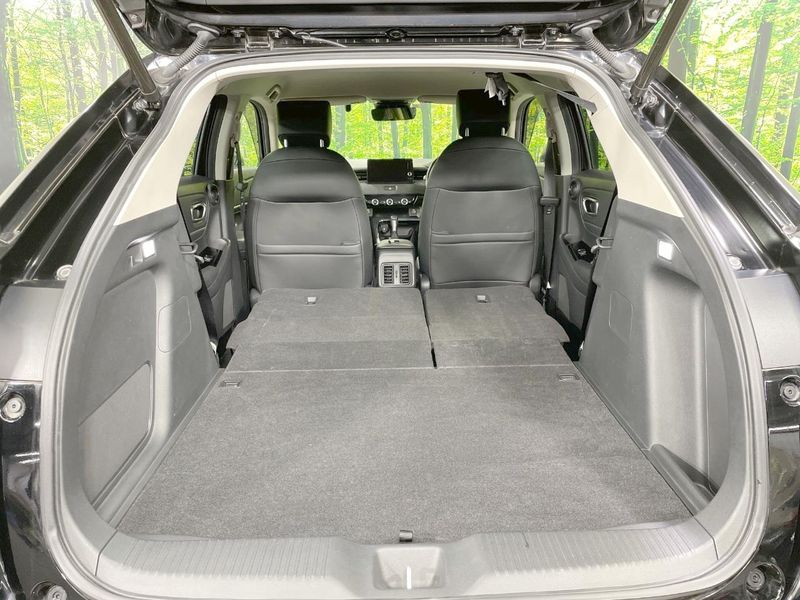2021 Honda Vezel 6AA-RV6 (UW-6aa0d02c44e5c)[11]