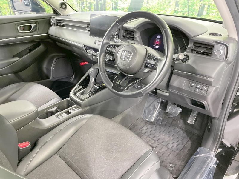 2021 Honda Vezel 6AA-RV6 (UW-6aa0d02c44e5c)[19]