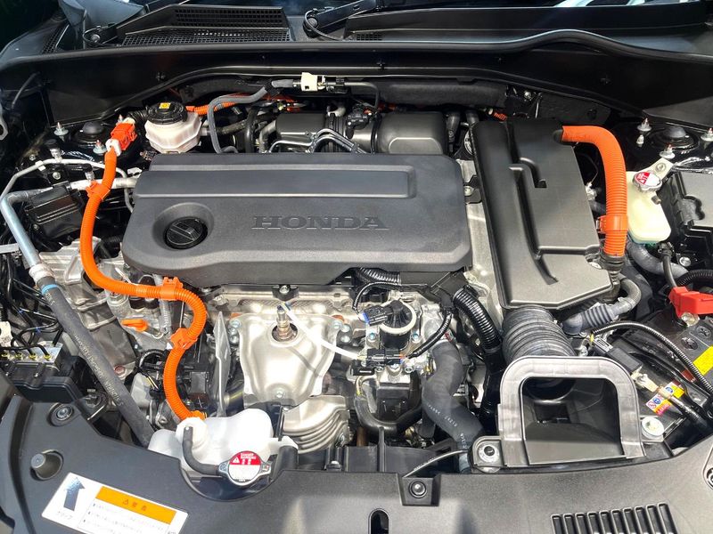 2024 Honda ZR-V 6AA-RZ4 (UW-6aa0d0304e70f)[4]
