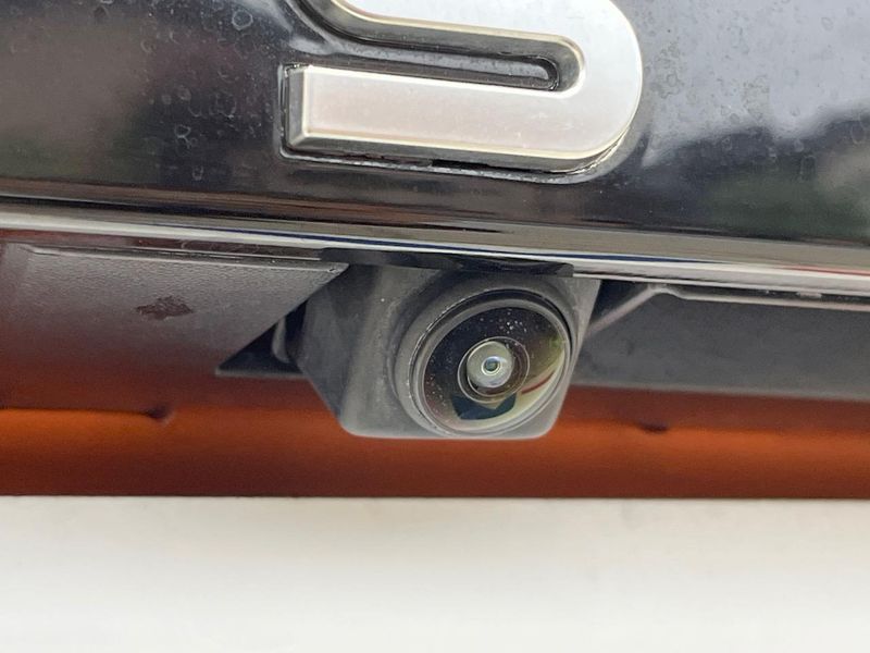 2021 Nissan Note 6AA-SNE13 (UW-6aa0d045a638e)[27]