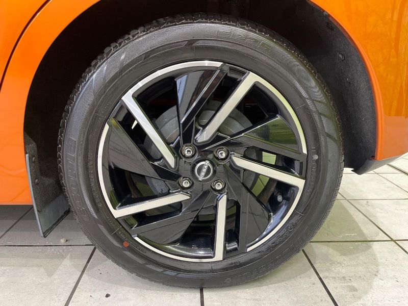 2021 Nissan Note 6AA-SNE13 (UW-6aa0d045a638e)[8]