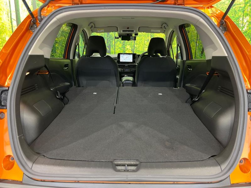 2021 Nissan Note 6AA-SNE13 (UW-6aa0d045a638e)[29]