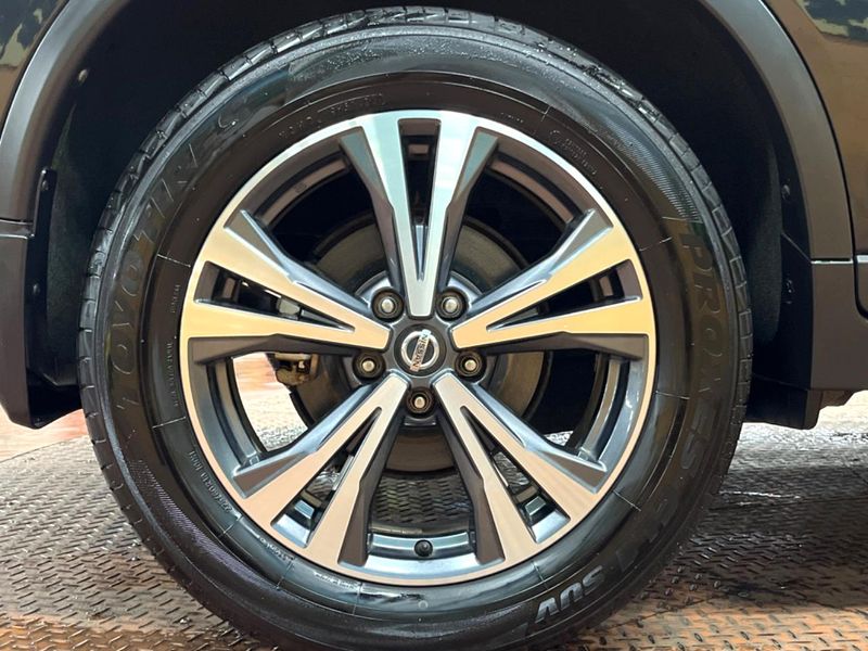 2018 Nissan X-Trail DBA-T32 (UW-6aa0d04b016ea)[13]