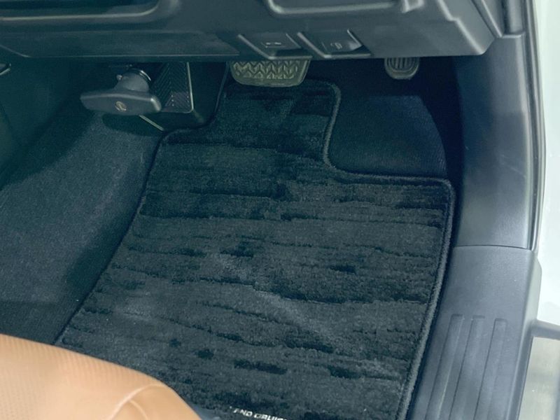 2022 Toyota Land Cruiser Prado 3BA-TRJ150W (UW-6aa0d053c8f6a)[28]