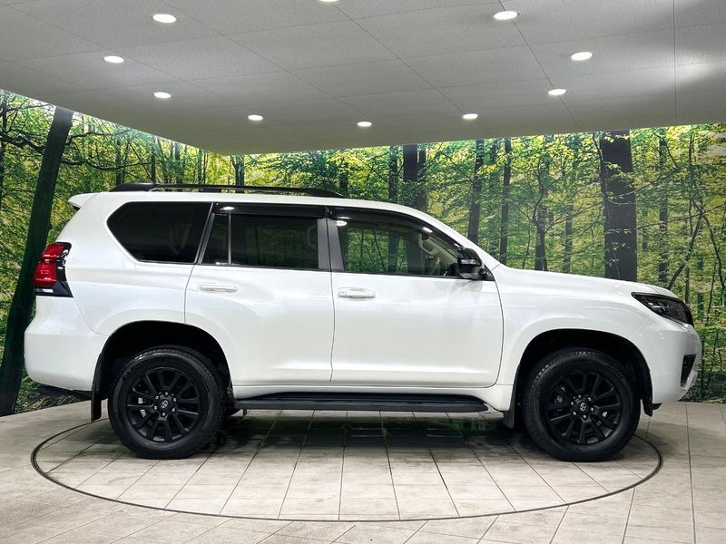 2023 Toyota Land Cruiser Prado 3BA-TRJ150W (UW-6aa0d056d9ba0)[9]