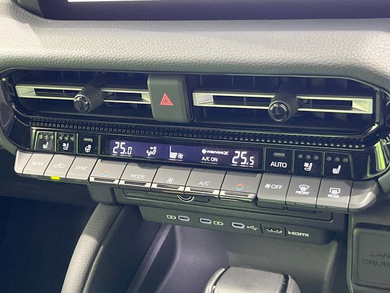 2024 Toyota Land Cruiser 250 3BA-TRJ250W (UW-6aa0d05d82850)[26]