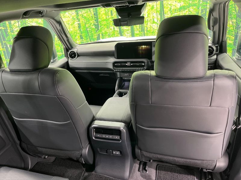 2025 Toyota Land Cruiser 250 3BA-TRJ250W (UW-6aa0d05edb6ae)[25]