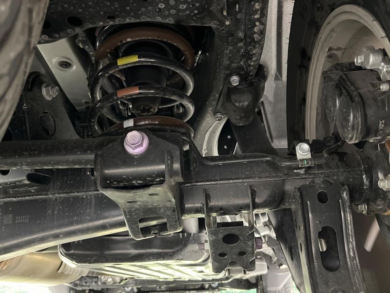 2025 Toyota Land Cruiser 250 3BA-TRJ250W (UW-6aa0d05edb6ae)[17]