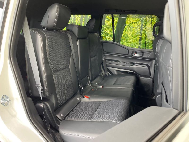 2026 Toyota Land Cruiser 250 3BA-TRJ250W (UW-6aa0d063c8803)[19]