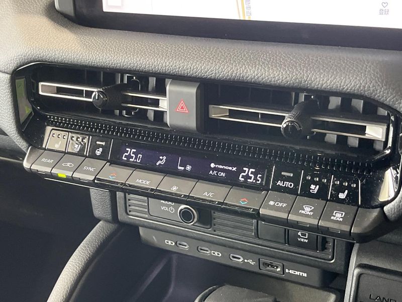2026 Toyota Land Cruiser 250 3BA-TRJ250W (UW-6aa0d063c8803)[29]