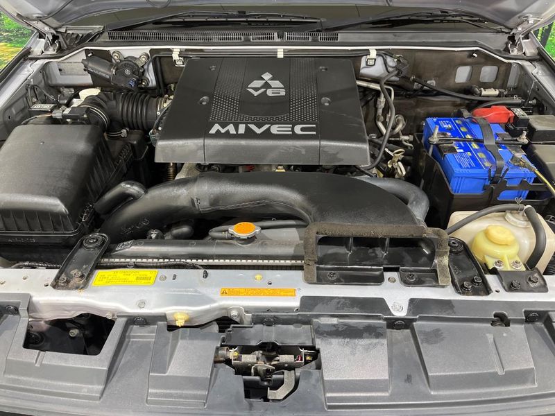 2007 Mitsubishi Pajero CBA-V97W (UW-6aa0d066e0bd8)[5]