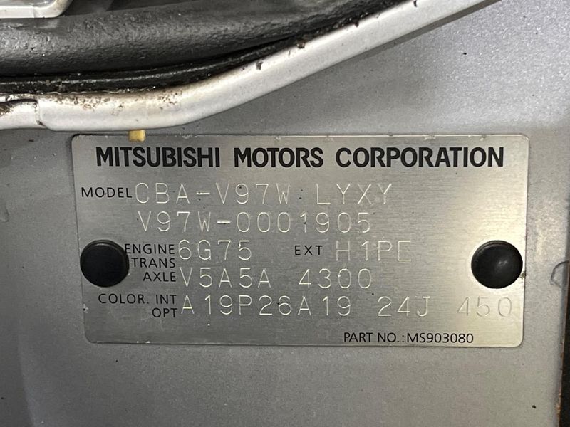 2007 Mitsubishi Pajero CBA-V97W (UW-6aa0d066e0bd8)[1]