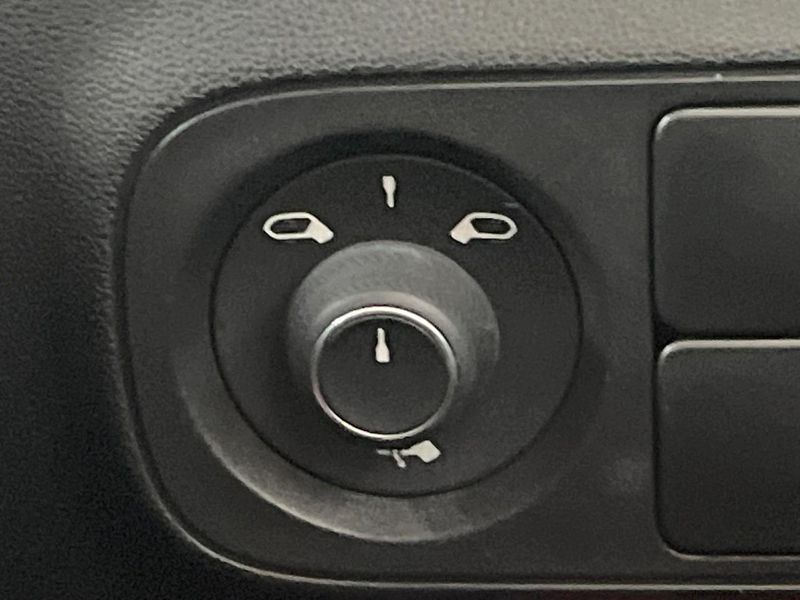 2019 Citroen C3 ABA-B6HN01 (UW-6aa0d06df1d84)[26]