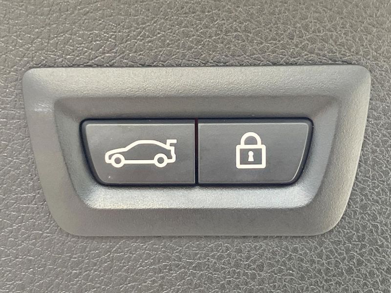 2016 BMW 2 Series DBA-2A15 (UW-6aa0d07d1f577)[22]