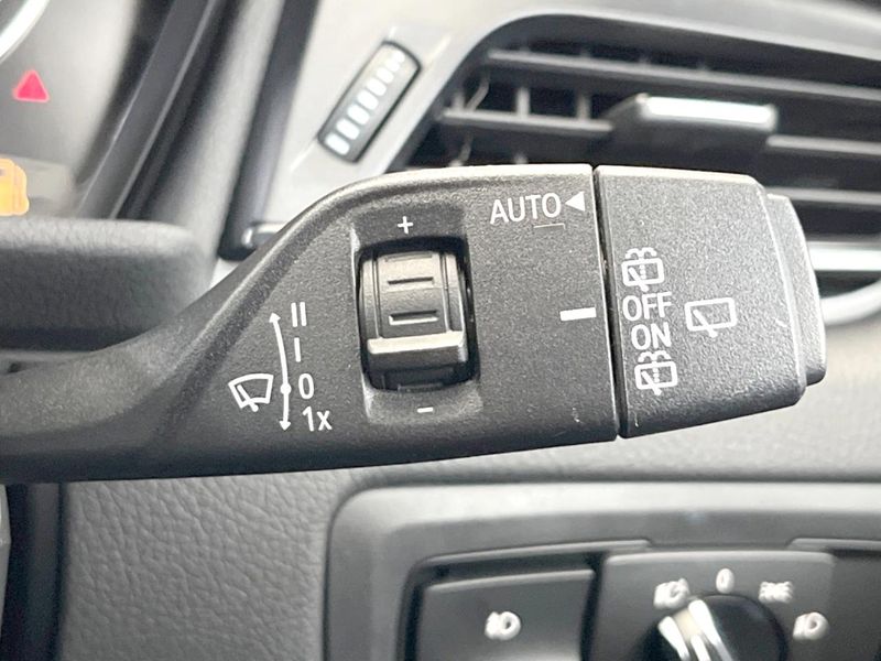2017 BMW 2 Series LDA-2E20 (UW-6aa0d07e55a6b)[25]