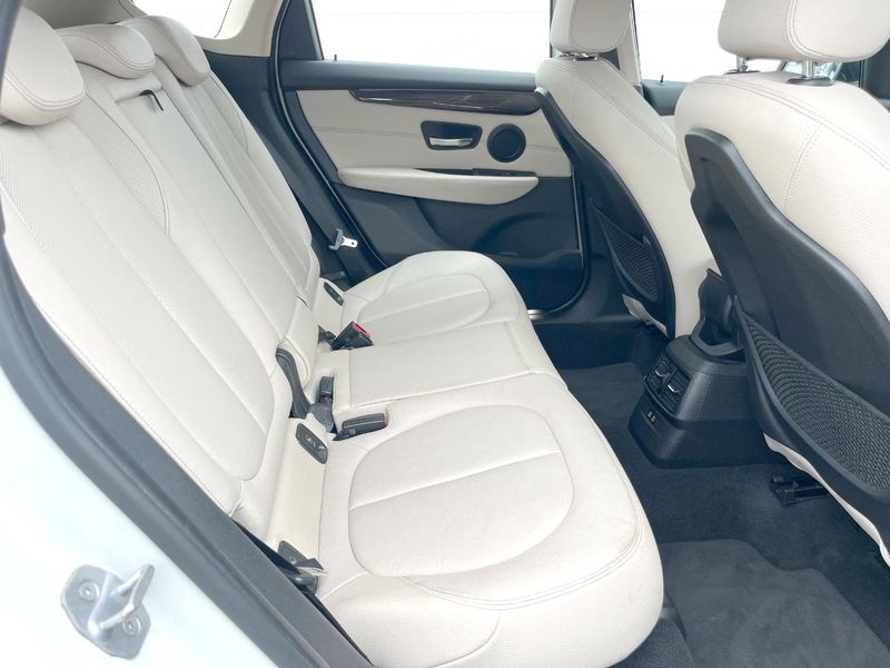 2019 BMW 2 Series LDA-2C20 (UW-6aa0d07f466f3)[21]