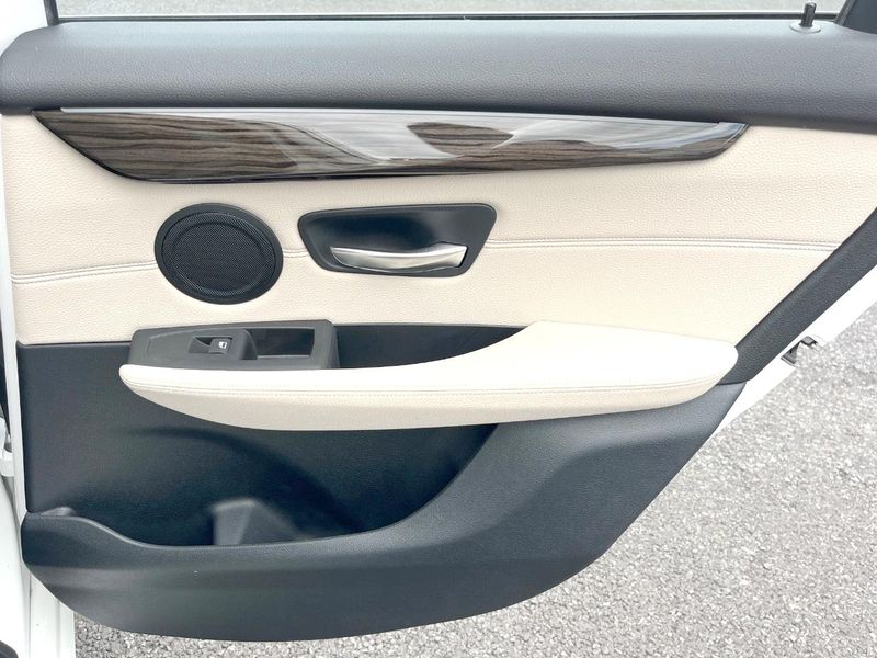 2019 BMW 2 Series LDA-2C20 (UW-6aa0d07f466f3)[19]