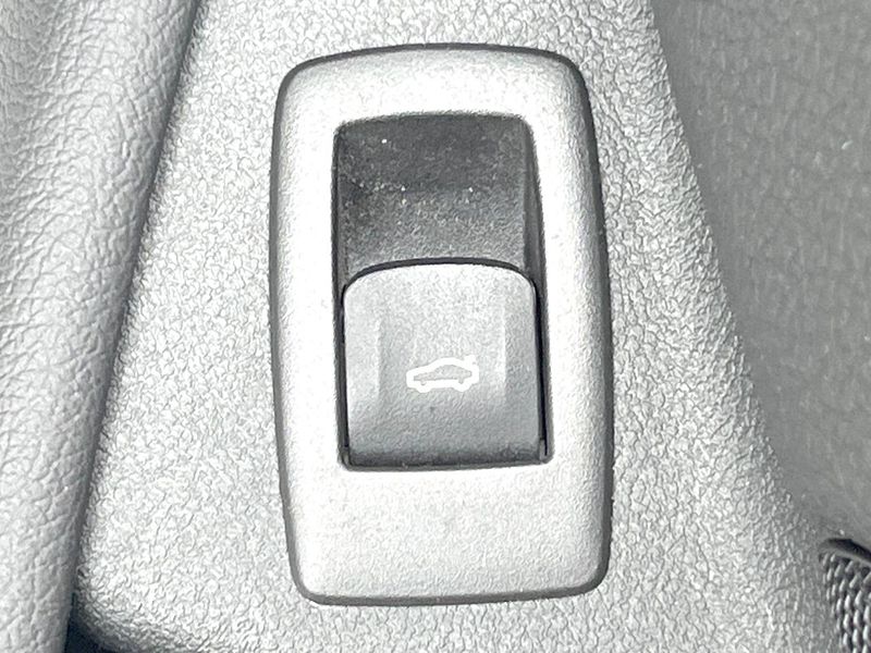 2017 BMW 5 Series LDA-JC20 (UW-6aa0d08087ef1)[29]