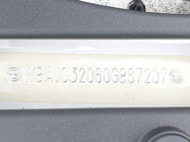 2017 BMW 5 Series LDA-JC20 (UW-6aa0d08087ef1)[1]