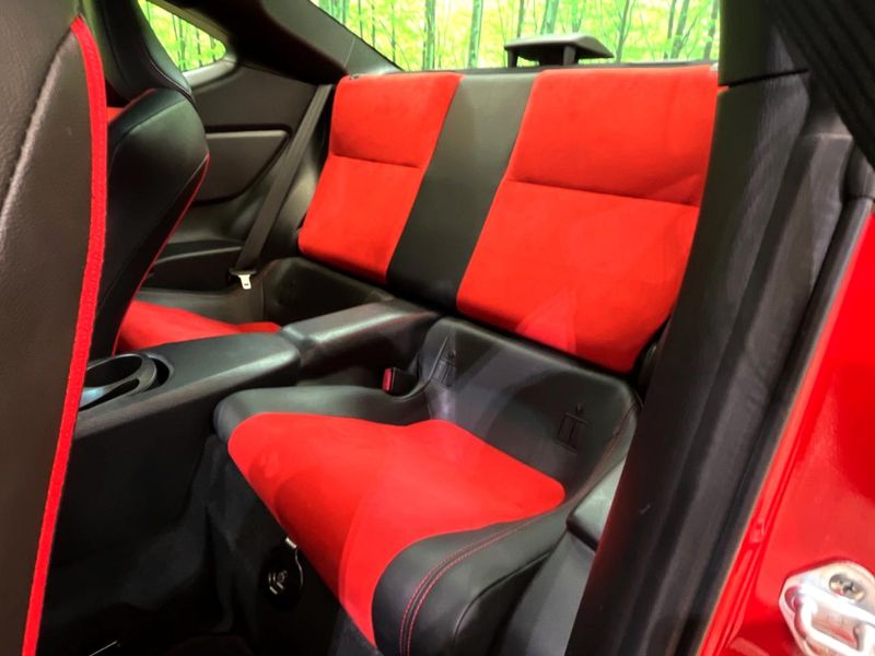 2012 Toyota 86 DBA-ZN6 (UW-6aa0d09e32a95)[7]
