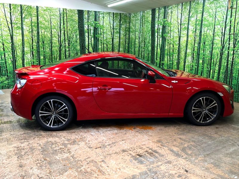 2012 Toyota 86 DBA-ZN6 (UW-6aa0d09e32a95)[19]