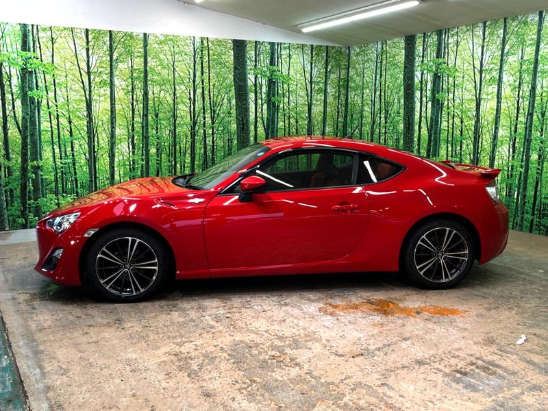 2012 Toyota 86 DBA-ZN6 (UW-6aa0d09e32a95)[9]