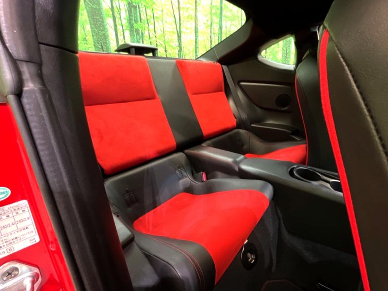 2012 Toyota 86 DBA-ZN6 (UW-6aa0d09e32a95)[18]
