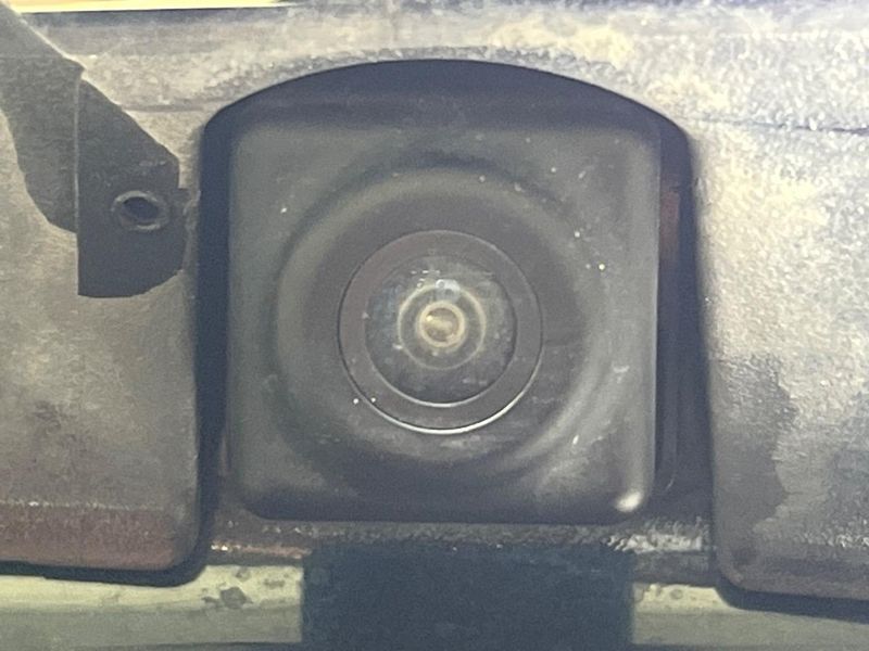 2015 Toyota Voxy DBA-ZRR80W (UW-6aa0d0a58fa58)[28]
