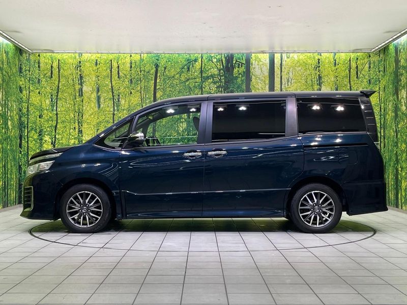 2015 Toyota Voxy DBA-ZRR80W (UW-6aa0d0a58fa58)[6]