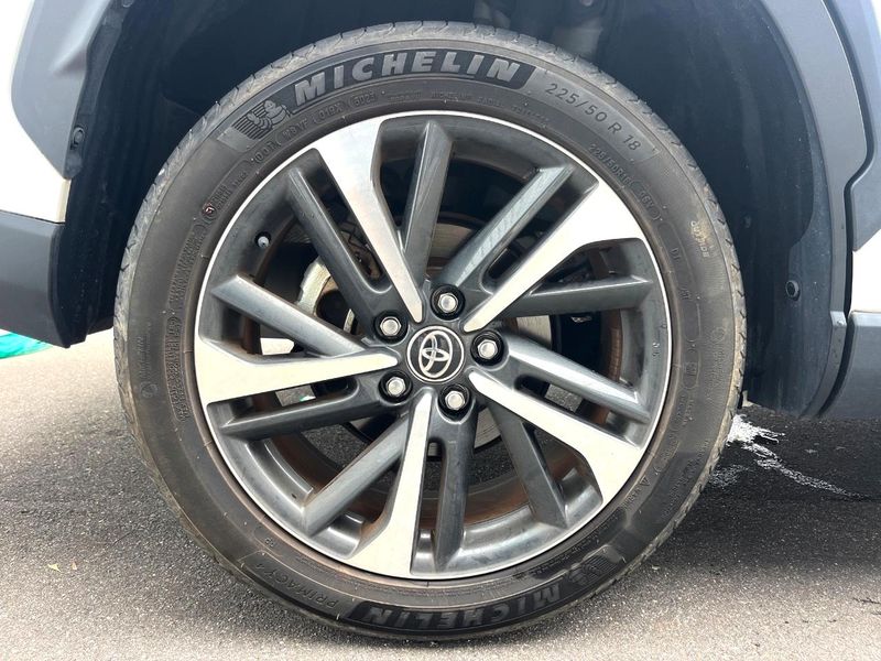 2024 Toyota Corolla Cross 6AA-ZVG13 (UW-6aa0d0be21381)[6]