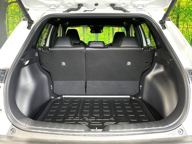2024 Toyota Corolla Cross 6AA-ZVG13 (UW-6aa0d0c02b52f)[11]
